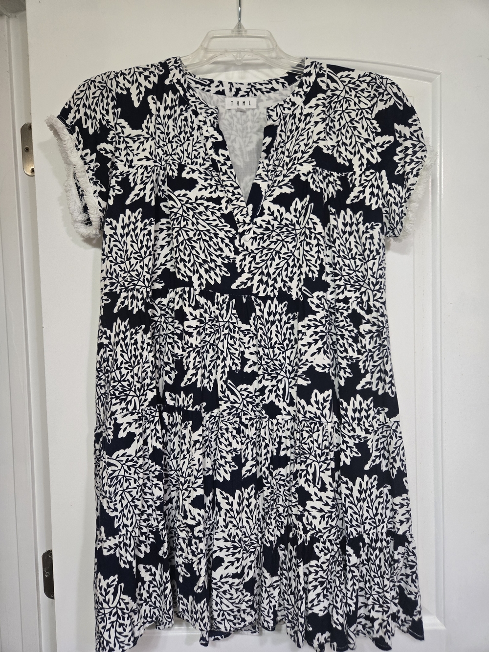 THML Navy & White Leaf-Print Tiered Casual Dress